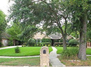 1104 Hidden Oaks Dr, League City, TX 77573
