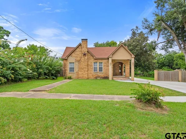 1704 E Houston St, Tyler, TX 75702