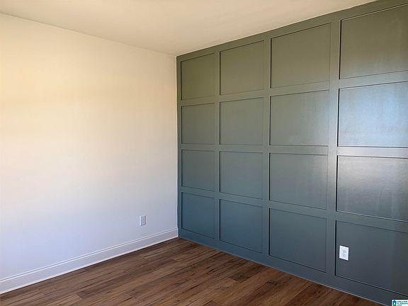 5th image of 1151 Oak Blvd