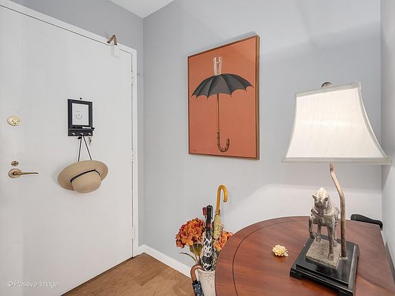 4th image of 1121 W Ogden Ave APT 253