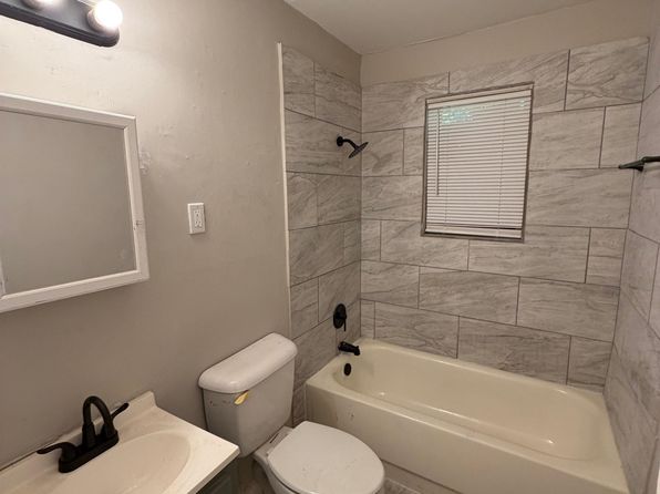 memphis-tennessee-457490396 picture