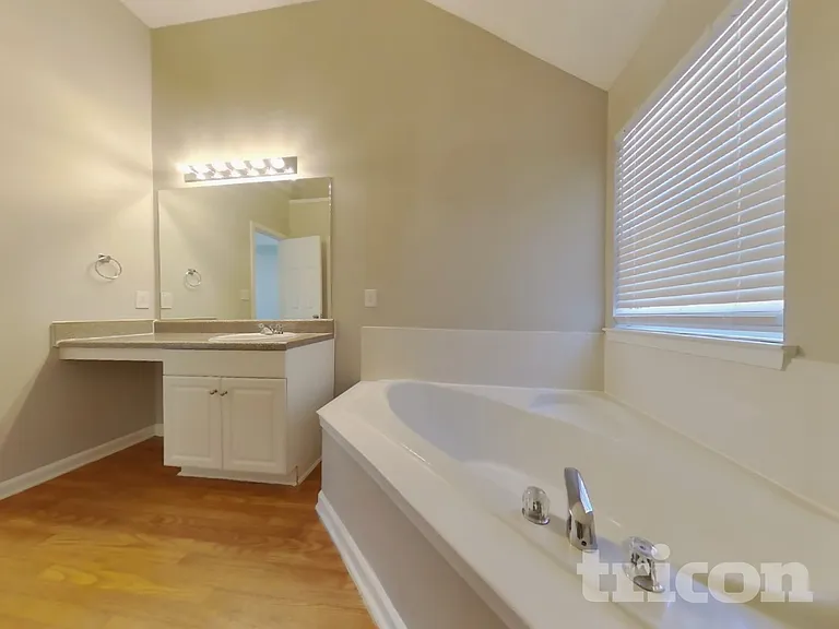 5873 Cobalt Dr — Photo 10