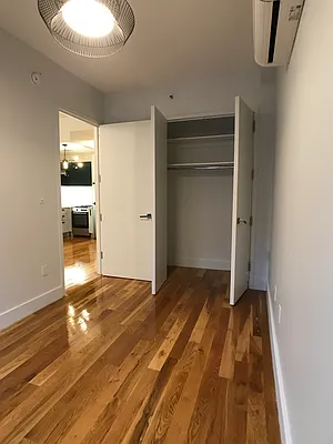 Rented by City Vista Inc | media 10