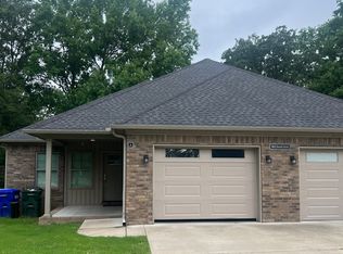 1613 Sarah Cir APT A, Conway, AR 72034