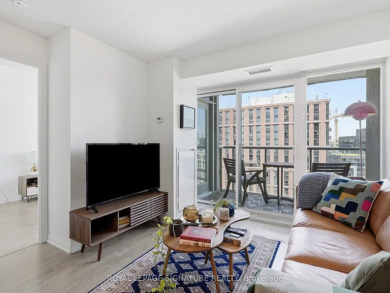 125 Western Battery Rd #1516 — Photo 4