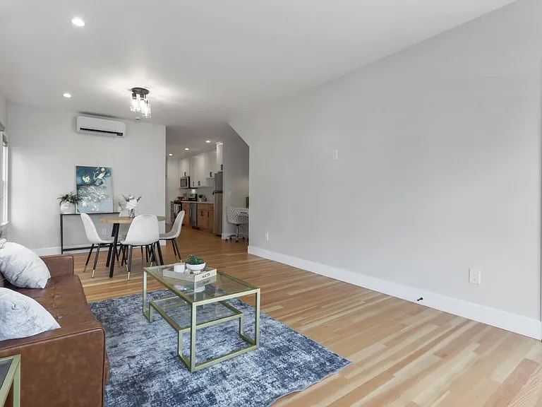 1720 U St #4 — Photo 6