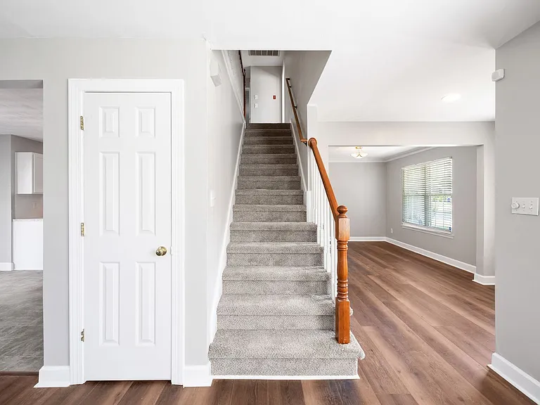 116 Hillside Ave — Photo 12
