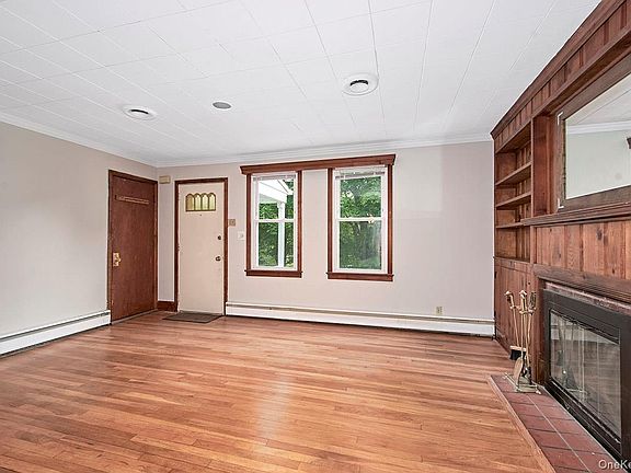 5th image of 910 Linda Avenue