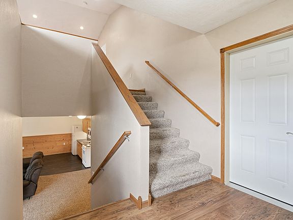 4th image of 1717 Thomsen Pl