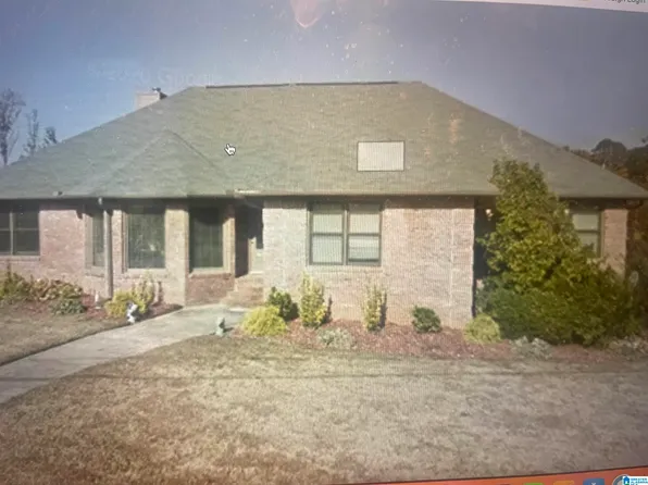 928 13th Ave, Pleasant Grove, AL 35127