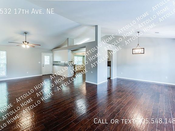 3rd image of 3532 17th Ave NE