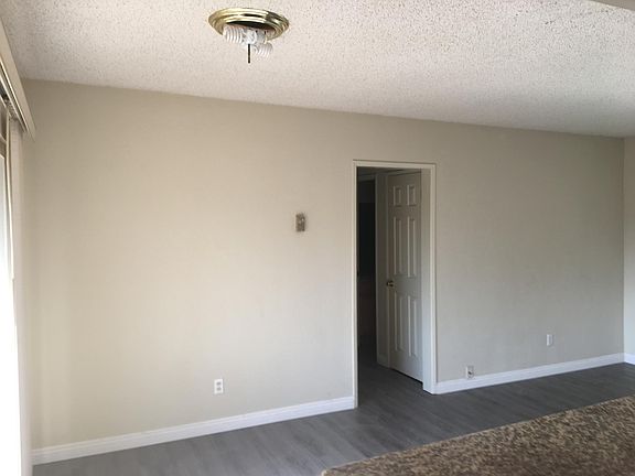4th image of 20706 Eastwood Ct APT 8