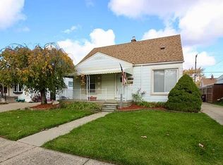 13348 Walnut St, Southgate, MI 48195