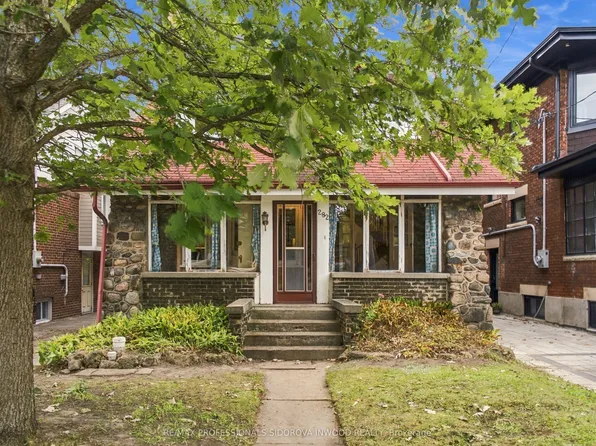 282 Kennedy Ave, Toronto, ON M6P 3C3