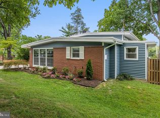1702 Tweed St, Rockville, MD 20851