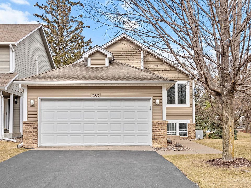 1st image of 15560 Sussex Dr