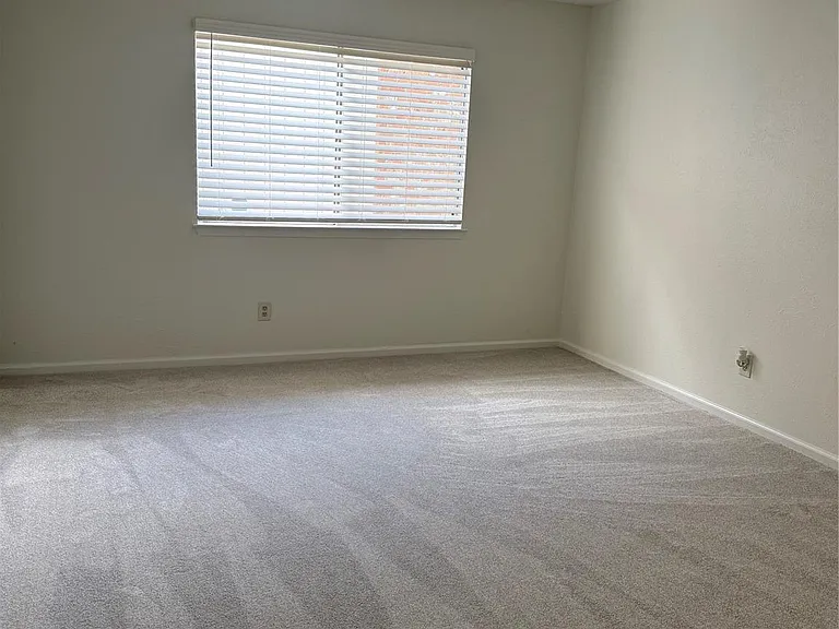 262 Coppersmith Dr — Photo 10