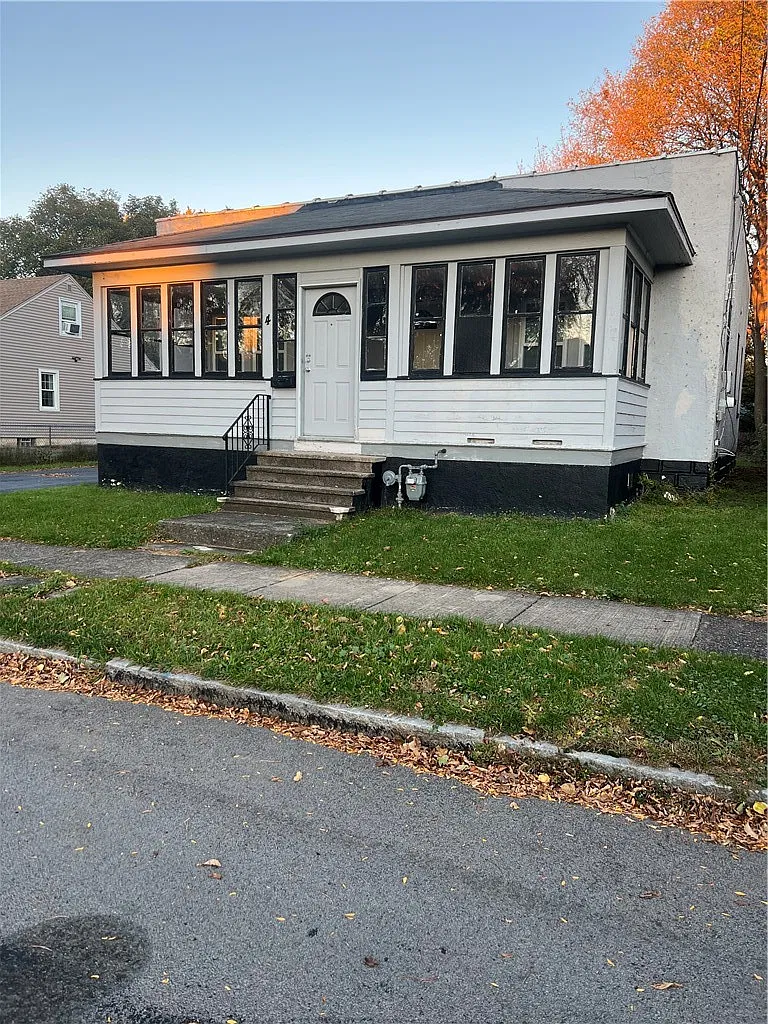 2 bed, 1.0 bath, 1088 sqft, $1,500 — Photo 1