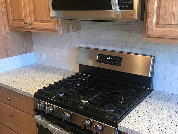 4th image of 1245 Parkington Ave #4