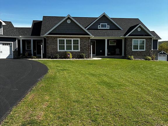 2nd image of 130 Oak Rd