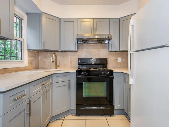 553 Ocean Avenue image 6 of 27