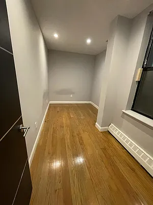 Rented by NY Living Solutions | media 4