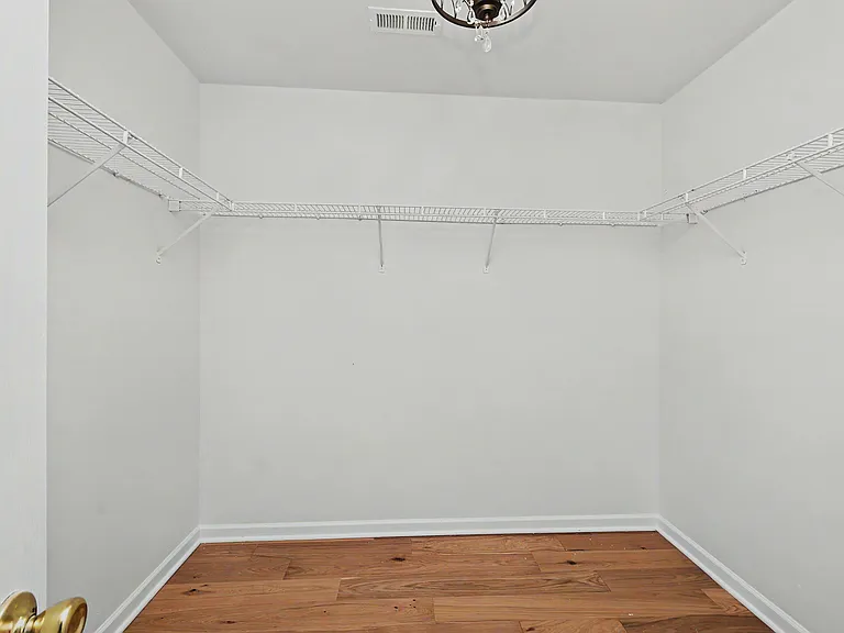 9819 Aventide Ln — Photo 27
