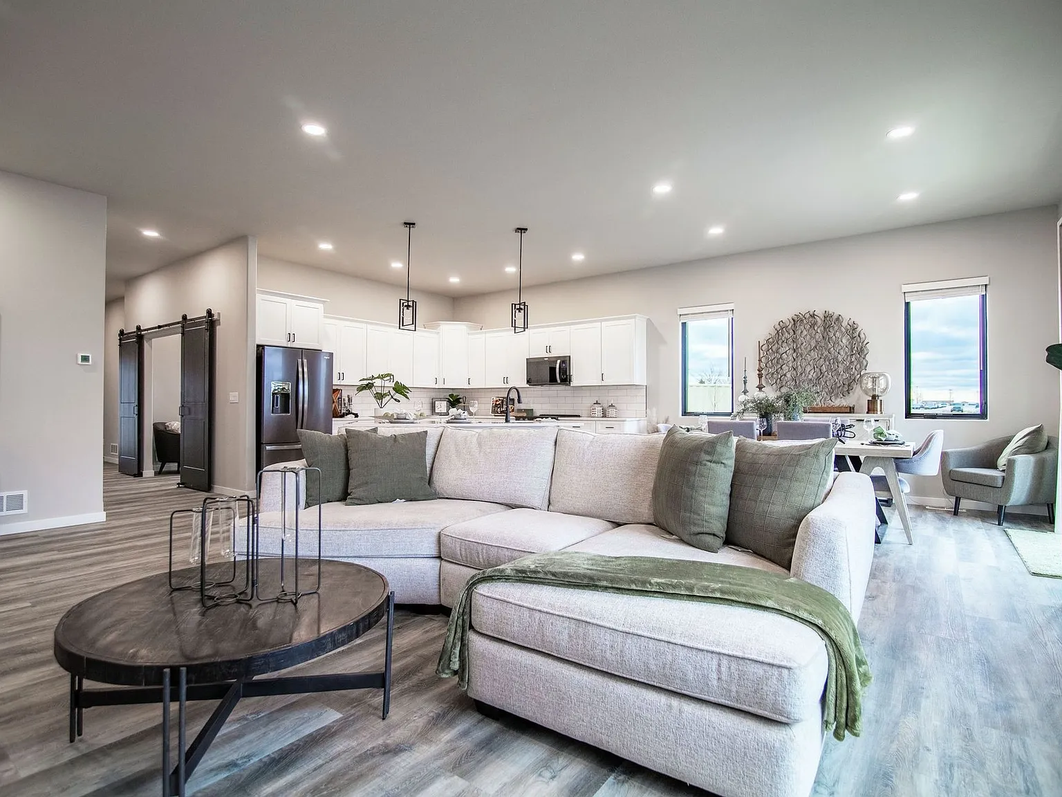 Legacy Homes at Coulee Ridge — Photo 3
