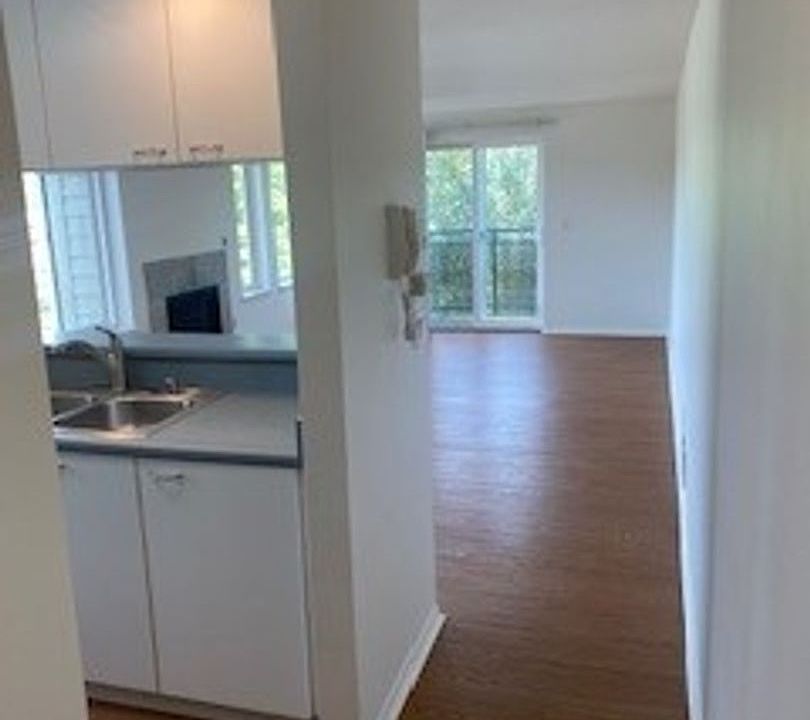 1st image of 1835 Queen Anne Ave N #17312763