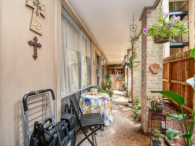 4635 Wild Indigo St #498 — Photo 32