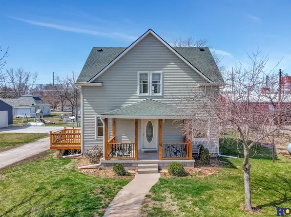316 S Pine St, Valparaiso, NE 68065
