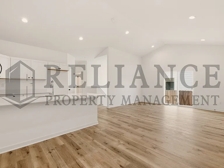 5259 N Pinecrest St — Photo 15