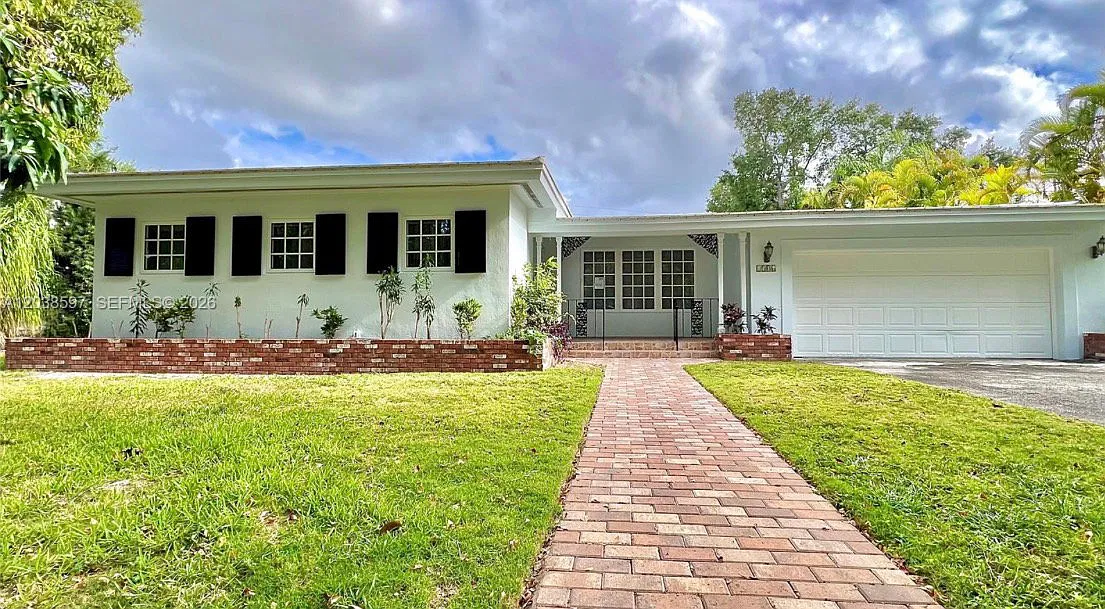 3 bed, 2.0 bath, 1710 sqft, $6,000 — Photo 1