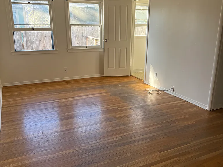 344 N Poli St — Photo 12