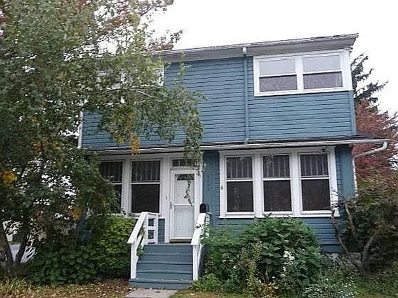 5th image of 2455 Elm St