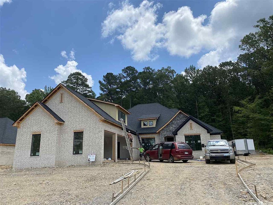 1st image of 833 Belle Grv