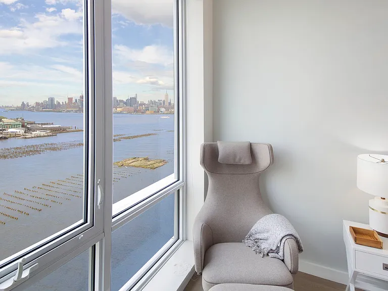 Newport Rentals — Photo 464