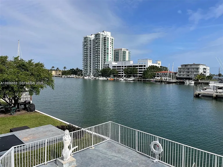 7921 West Dr #16 — Photo 7
