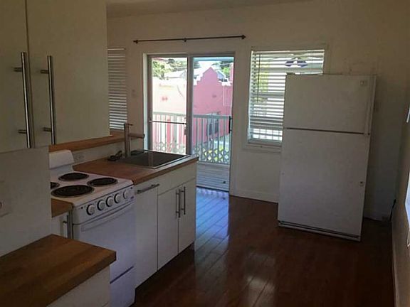 2nd image of 525 NE 65th St APT C