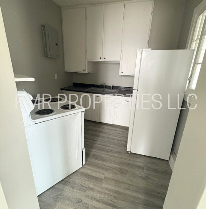 2nd image of 805 2nd Ave APT 7