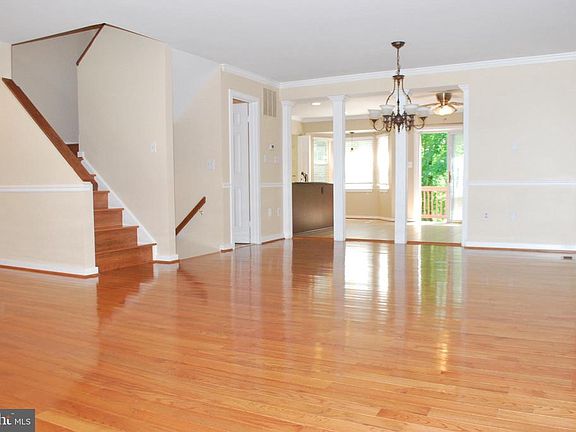 3rd image of 6421 Cherokee Ct