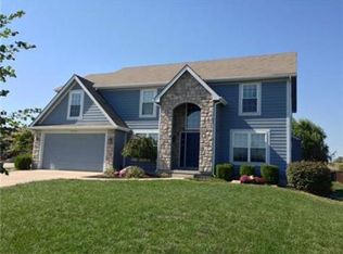 1058 Allyssa Ct, Lansing, KS 66043