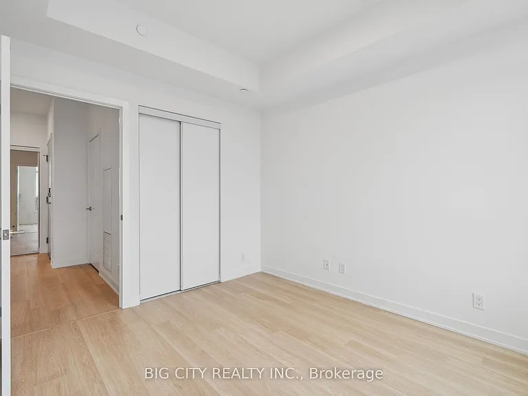 50 Upper Mall Way #2606 — Photo 12
