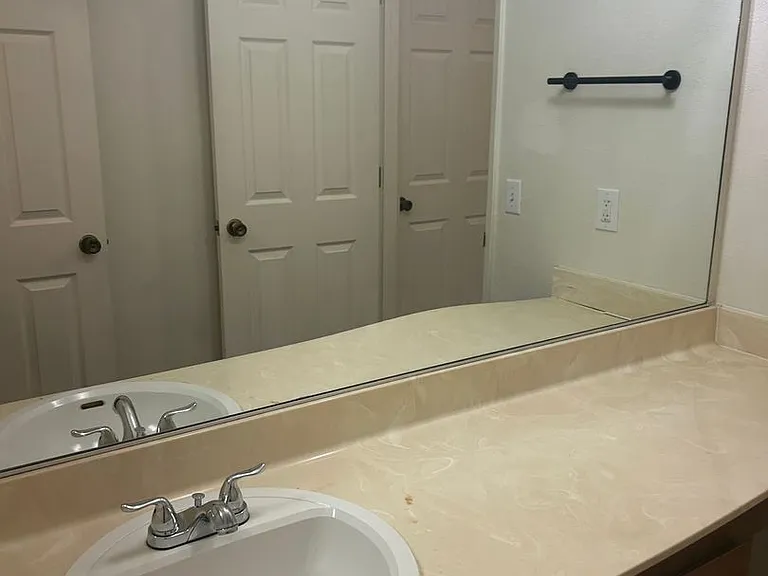 15487 Kingsbury Cir — Photo 16