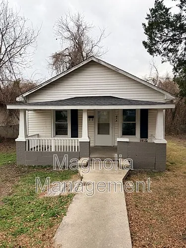 419 S College St Photo 1