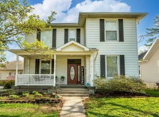 2003 Walnut St, Murphysboro, IL 62966