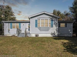 3407 S Fenton Rd, Holly, MI 48442