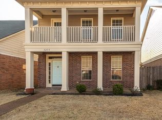 1213 Oak Creek Dr, Collierville, TN 38017