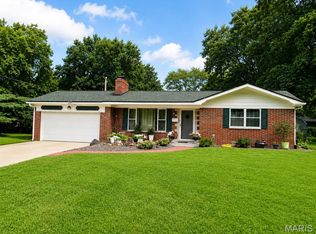 414 Brittany Ln, Belleville, IL 62223