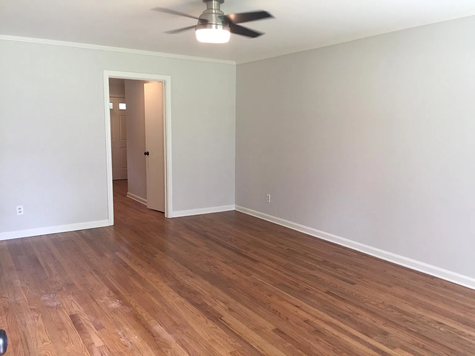 2 bed, 918 sqft, $1,980 — Photo 4